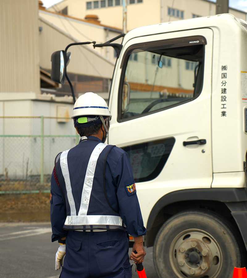 2tダンプ、3tダンプの運転（有資格者のみ）